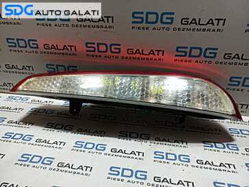 Stop Lampa Tripla Dreapta cu o Ureche Rupta Ford Focus 2 FL