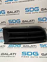 Grila Ornament Plastic Dreapta Inferior de la Bara Spoiler Fata Volkswagen Polo 9N 2002 - 2008 Cod 6Q0853666 [S0372]