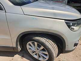 Aripa Dreapta Fata FARA Bandou cu Rugina Volkswagen Tiguan 5N 2007 - 2015 Culoare LR7L [0104]