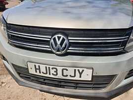 Grila cu Emblema Volkswagen Tiguan 5N FL Facelift 2011 - 2015 [0102]