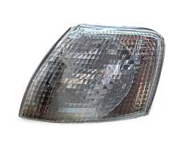 Lampa Semnalizare de pe Far Dreapta Volkswagen Passat B5 1997 - 2001 [LR4502]