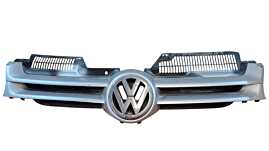 Grila cu Sigla Emblema de pe Bara Spoiler Fata Volkswagen Golf 5 Hatchback Scurt 2004 - 2008 Cod 1K0853655C [L8081]