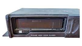 Magazie CD - Uri CD Changer Ford S-Max 2007 - 2010 Cod 3S7T-18C830-AD [L8563]