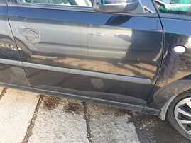 Usa Usi Portiera Portiere Dreapta Fata Dezechipata cu Rugina Opel Meriva A 2003 - 2010 Culoare Z20R