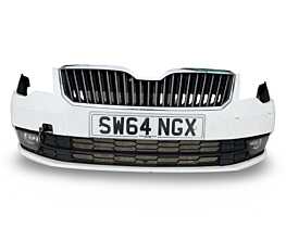 Bara Spoiler Fata Completa FARA Grila cu Emblema Skoda Superb 2 Facelift 2013 - 2015 Cod 3T0807221K [LC3492]
