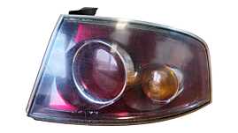 Stop Lampa Tripla Dreapta de pe Aripa Caroserie Seat Ibiza 3 2002 - 2008 Cod 6L6945258 ( Rupt ) [L8228]