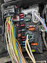 Panou Tablou Relee Sigurante BSM L11 Peugeot 307 2002 - 2008 Cod 9661087080