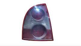 Stop Lampa Tripla Stanga Volkswagen Passat B5.5 Berlina Sedan 2001 - 2005 Cod 3B5945095AE (Praf pe Interior) [A0003]