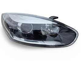 Far Dreapta cu Lupa FARA Xenon Renault Megane 3 Facelift FL 2008 - 2016 Cod 260106839R 030128860200 (Ghidaj Inferior Lipsa) [LS1025]