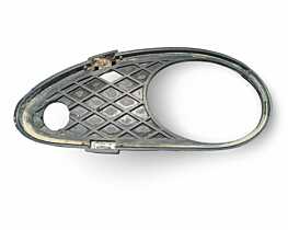 Grila Ornament Proiector Ceata Stanga de pe Bara Spoiler Fata Mercedes Clasa C Class W203 2001 - 2007 Cod A2038850523 [LR3665]