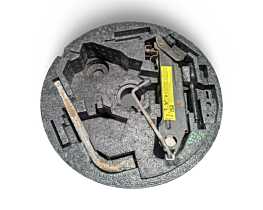 Set Trusa Cric Cheie Roti Carlig Remorcare si Suport Polistiren Seat Altea 5P 2004 - 2015 Cod 1K0011031J, 1T0805615A [LR4430]