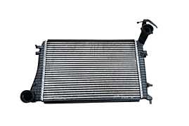 Radiator Intercooler cu Senzor Volkswagen Caddy 1.9 TDI BLS 2003 - 2010 Cod 1K0145803Q [M9025]