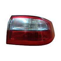 Stop Lampa Tripla Dreapta Renault Laguna 2 Berlina Sedan Hatchback 2001 - 2007 Cod 8200002472 [LR2327]