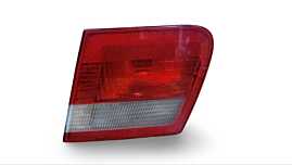 Stop Lampa Tripla Dreapta de pe Haion Portbagaj BMW Seria 3 E46 1998 - 2001 Cod 8368760 [A0060]