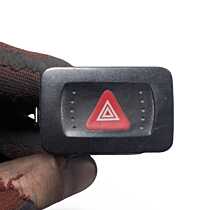 Buton Releu Avarii Volkswagen Golf 4 1998 - 2005 Cod 1J0953235J [LR2805]