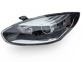 Far Stanga cu Lupa FARA Xenon Renault Megane 3 Facelift FL 2008 - 2016 Cod 2606005125R 30128860100 [LS1030]