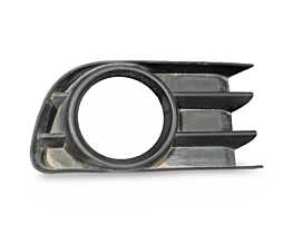 Grila Ornament Proiector Ceata Stanga de pe Bara Spoiler Fata Renault Megane 2 2002 - 2008 Cod 8200115117 [LR3653]