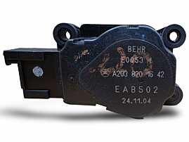 Motoras Reglaj Grila Clapeta Clapete Aeroterma Mercedes Clasa C Class W203 2000 - 2007 Cod A2038201642 [N5048]