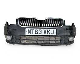 Bara Spoiler Fata Completa FARA Grila cu Emblema Skoda Superb 2 Facelift 2013 - 2015 Cod 3T0807221K (Prezinta o fisura in partea inferioara) [LC3493]