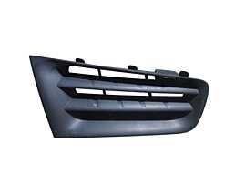 Grila Ornament Radiator Dreapta de pe Bara Spoiler Fata cu 2 Urechi Rupte Renault Megane 2 FL Facelift 2002 - 2008 Cod 8200412380 [N1968]