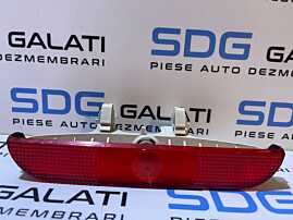 Stop Lampa Tripla Centrala Auxiliara de pe Hayon Haion Portbagaj Mazda 3 2003 - 2009