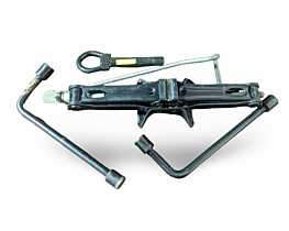 Set Cric Cheie Roti Carlig Remorcare Dacia Sandero 1 2008 - 2012 Cod 8200832772 [LR4418]