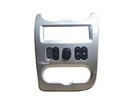 Ornament Consola Panou Central Bord cu Butoane Dacia Sandero 1 2008 - 2012 Cod 8200739438 ( O Prindere Ruptă, Vizibila în Imagine ) [N2409]