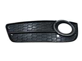 Grila Ornament Proiector Ceata Stanga cu Cleme Rupte Audi A5 S-Line S line Sportback 2008 - 2011 Cod 8T0807681 8T0807681LH (Urechi Ghidaje Lipsa) [L2634]