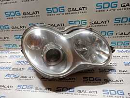 Far Dreapta Bi Xenon cu Lupa Cleme Rupte Mercedes Clasa C Class W203 2001 - 2007 Cod A2038203659 0301166278 [M3519]