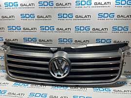 Grila Centrala cu Sigla Emblema de pe Bara Spoiler Fata Volkswagen Passat B5.5 2001 - 2005 Cod 3B0853651L 3B0853601C [D0970]