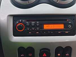 Radio CD Player cu Aux Auxiliar Dacia Logan 1 Facelift 2004 - 2012