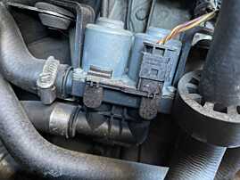 Pompa de Apa Secundara Auxiliara BMW X5 E53 3.0 D 1999 - 2006