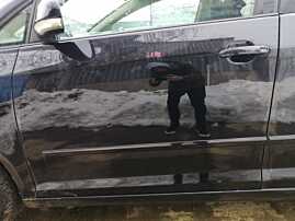 Bandou Ornament de pe Usa Portiera Stanga Fata Volkswagen Golf 6 Plus 2008 - 2014 Culoare LC9X