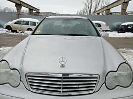 Grila de pe Capota Mercedes W203 Clasa C Class 2001 - 2007