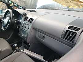 Plansa Bord Goala Dezechipata Volkswagen Touran 2003 - 2010