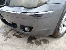 Bandou Ornament Crom Nichel cu Gauri Senzori Parcare Stanga de pe Bara Spoiler Fata BMW Seria 7 E65 730 Facelift 2001 - 2008 Culoare A36/7 Titangrau II Metallic
