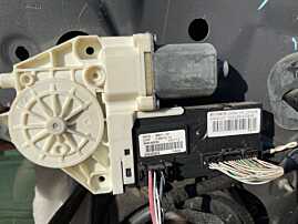 Motoras Macara cu Modul Calculator Geam Usa Portiera Stanga Fata Sofer Renault Laguna 3 2007 - 2015 Cod 807310002R [1922]