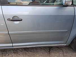 Usa Usi Portiera Portiere Fata Dreapta cu DEFECT VW Touran 2003 - 2007 Cod Culoare LB5M