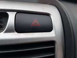 Buton Butoane Proiectoare Releu Avarii Display Ceas Bord KIA Sportage 2004 - 2010 