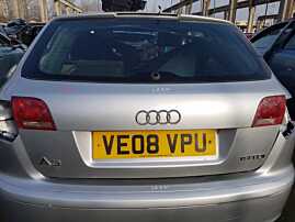 Hayon Haion Portbagaj Dezechipat cu Luneta Geam Sticla Audi A3 8P 2004 - 2013 Cod Culoare LX7W