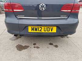 Bara Spoiler Spate VW Passat B7 Berlina Sedan 2010 - 2015 Culoare LI7F