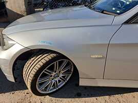 Aripa Fata Stanga BMW Seria 3 E90 E91 2004 - 2011 Culoare Titansilber Metallic 354