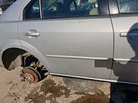 Usa Usi Portiera Portiere Dreapta Spate Dezechipata cu Defecte Ford Mondeo MK 3 Berlina Sedan 2000 - 2007 Culoare 60