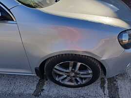 Aripa Dreapta Fata cu Defect Volkswagen Golf 6 Break Combi 2008 - 2013 Culoare LA7W [Q2036]