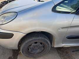 Aripa Stanga Fata Citroen Xsara Picasso 2004 - 2010 Culoare EZR (inceput rugina) [Q1395]