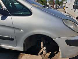Aripa Dreapta Fata Citroen Xsara Picasso 2004 - 2010 Culoare EZR (inceput rugina) [Q1396]
