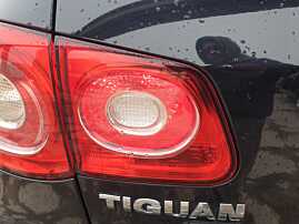 Tripla Stop Lampa Stanga de pe Haion Hayon Portbagaj Volkswagen Tiguan NFL Non Facelift 2007 - 2011 [K1007]