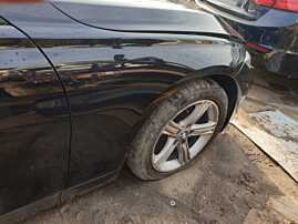 Aripa Dreapta Fata BMW Seria 3 F30 F31 2011 - 2014 Culoare 668 Schwarz 2 [K0341]