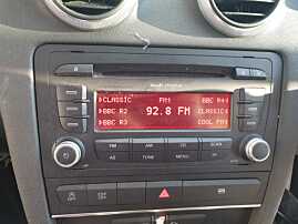Radio CD Player Chorus Audi A3 8P 2004 - 2013 [K2052]