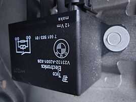 Releu Borna Baterie BMW Seria 5 F07 GT 2009 - 2013 Cod 7661503 [K1808]